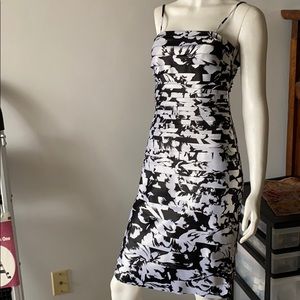 White House Black Market black and white dress 00